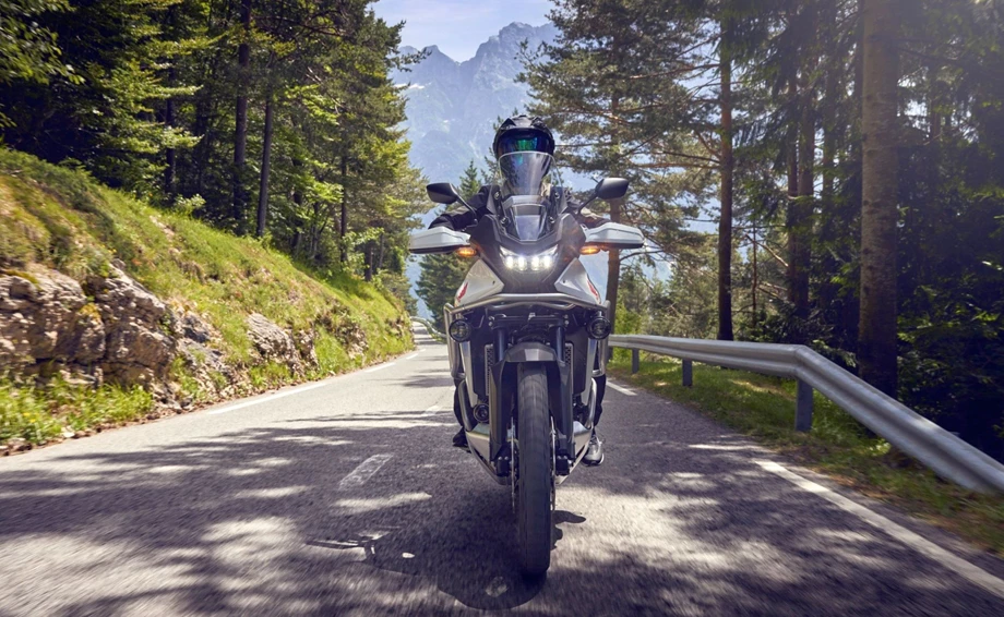 Honda XL750 Transalp Bild 21: Honda XL750 Transalp