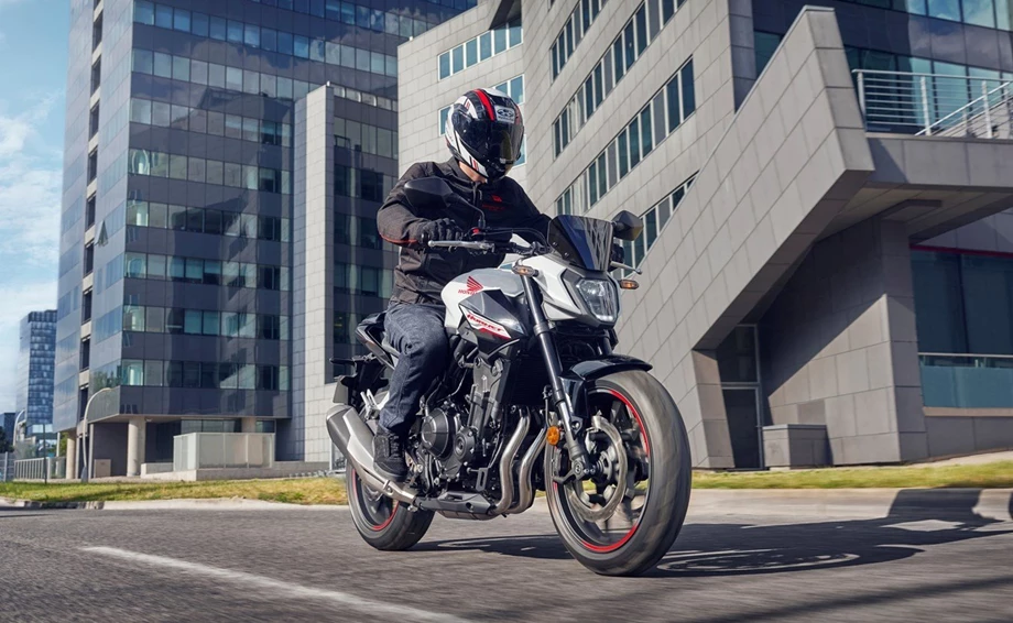Honda CB500 Hornet Bild 2: Honda CB500 Hornet