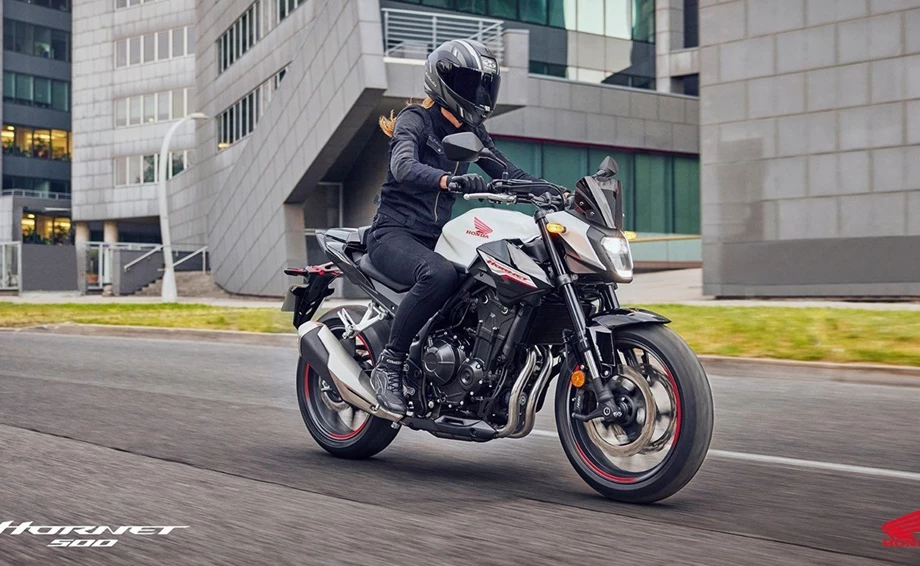 Honda CB500 Hornet Bild 4: Honda CB500 Hornet
