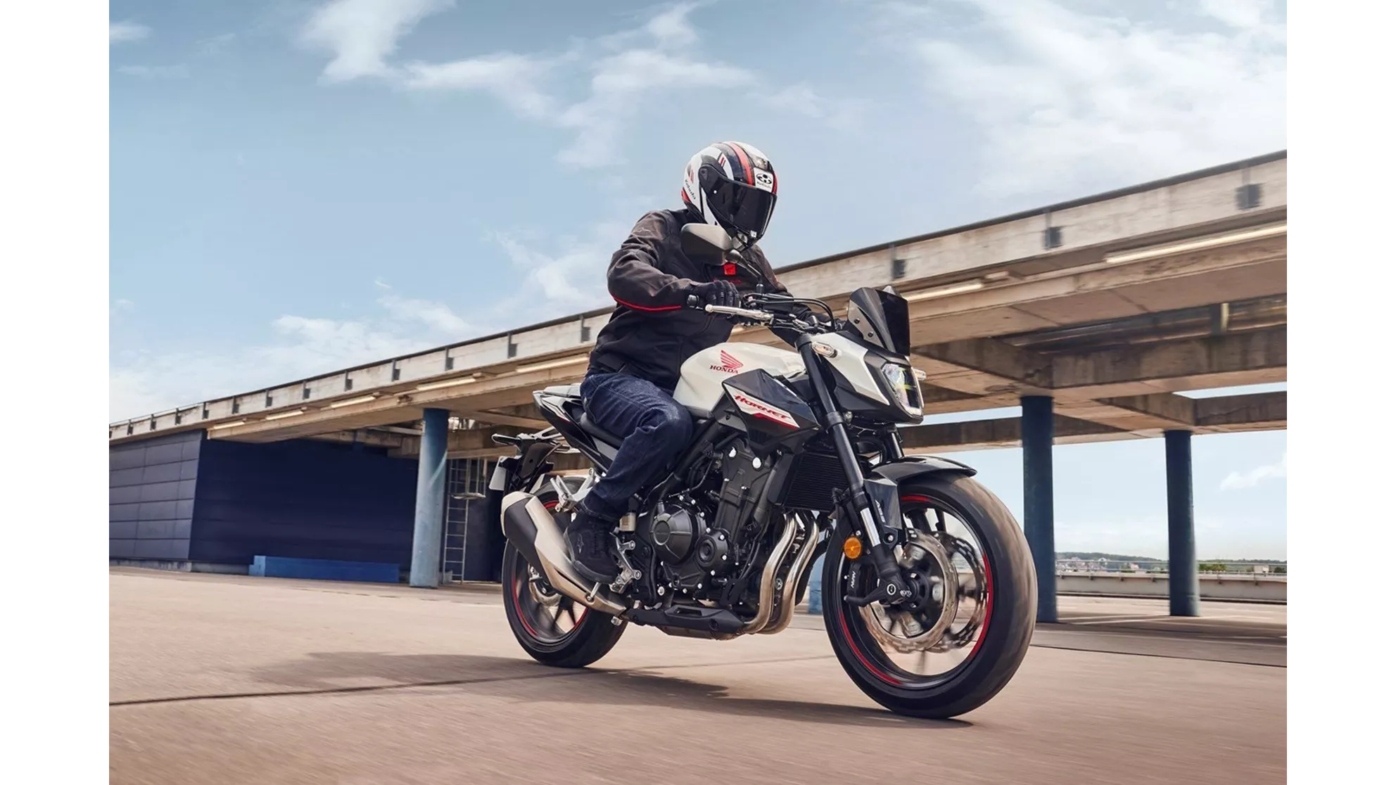Honda CB500 Hornet - Image 16 Honda CB500 Hornet - Image 16