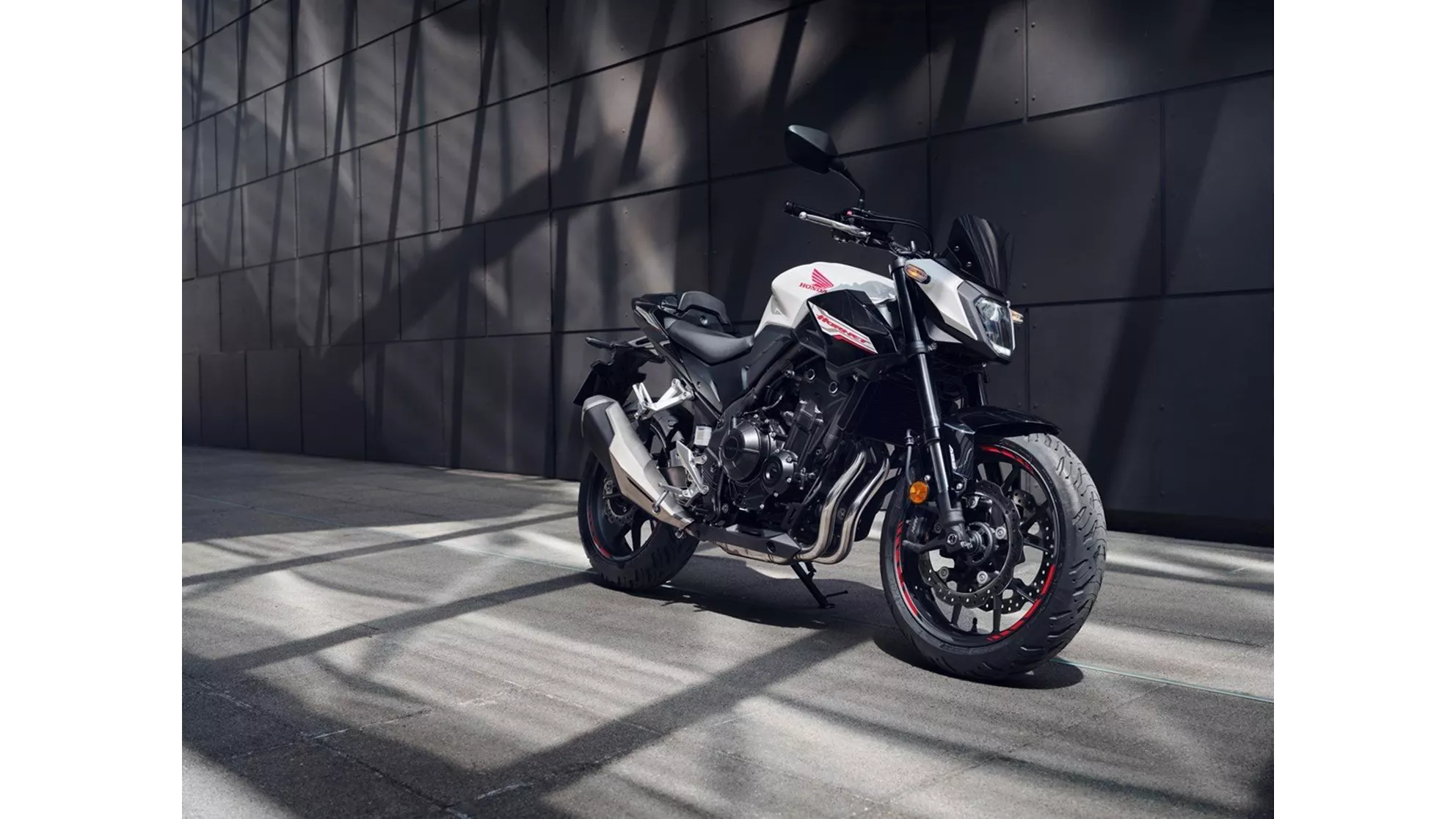 Honda CB500 Hornet - Image 17 Honda CB500 Hornet - Image 17