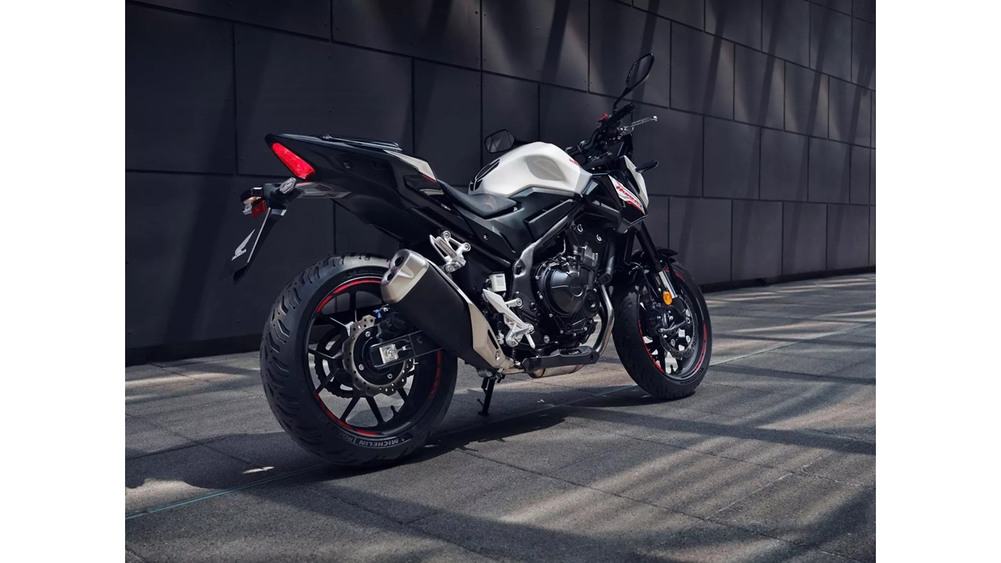 Honda CB500 Hornet - Image 18 Honda CB500 Hornet - Image 18
