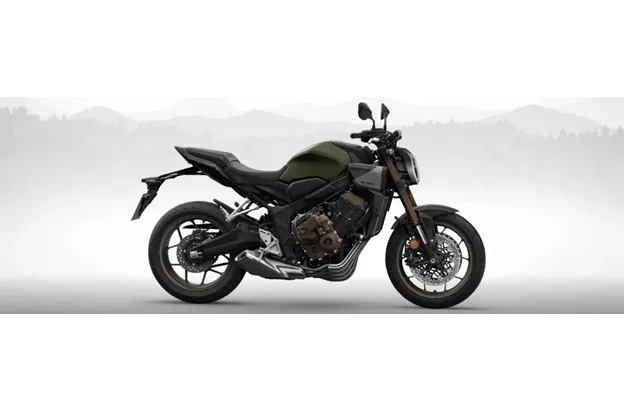 KTM 390 Duke 2024 vs Honda CB650R E-Clutch 2025