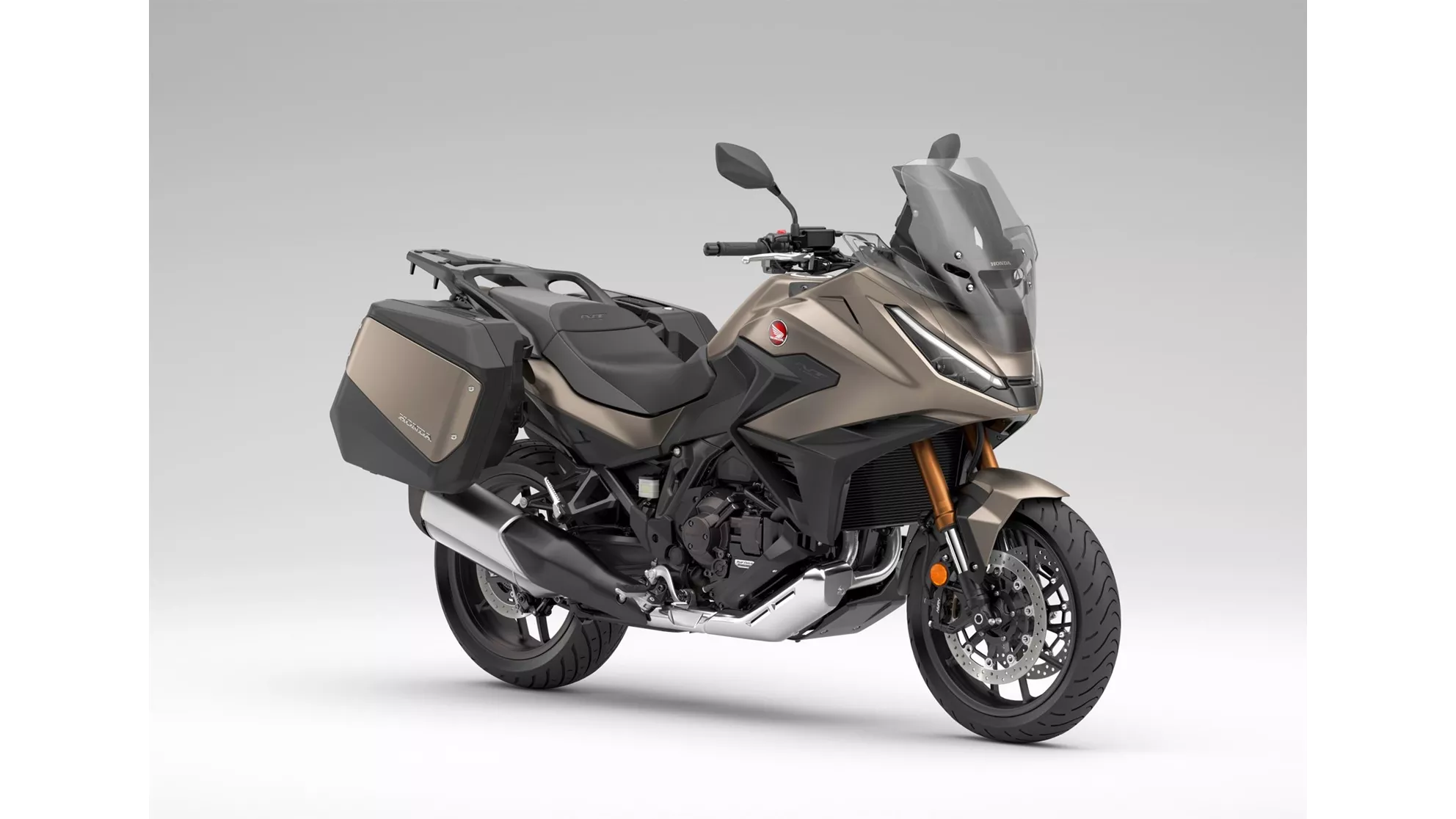 Honda NT1100 DCT Electronic Suspension 2025 - Image 101 Honda NT1100 DCT Electronic Suspension 2025 - Image 101