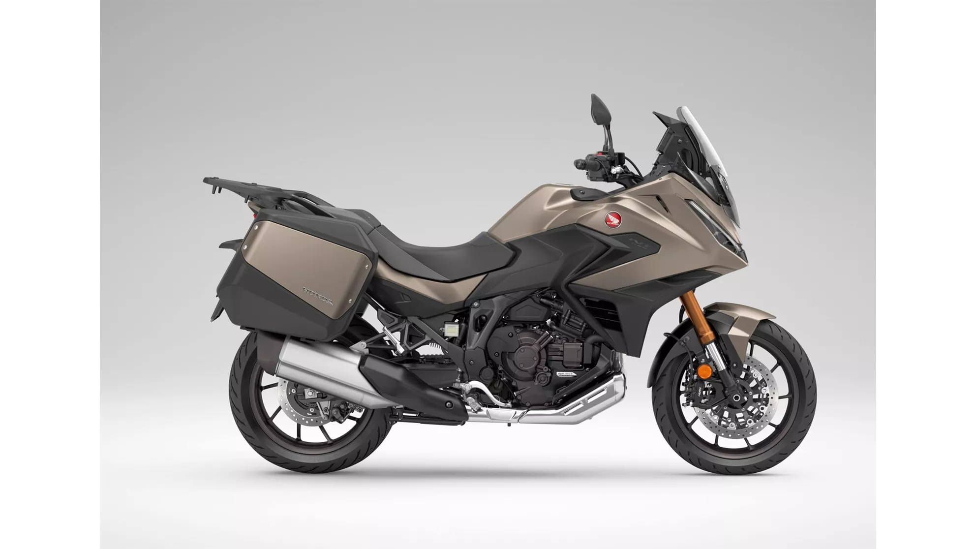 Honda NT1100 DCT Electronic Suspension 2025 - Image 95 Honda NT1100 DCT Electronic Suspension 2025 - Image 95