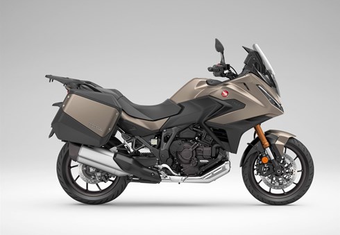 Honda NT1100 DCT Electronic Suspension 