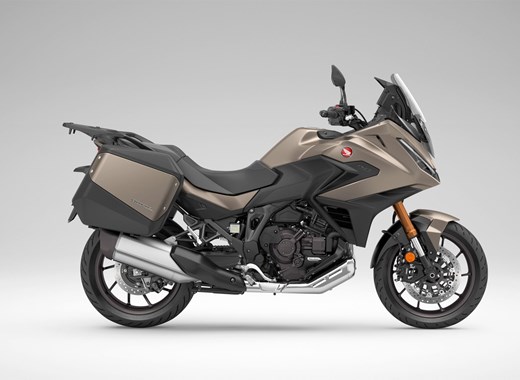Honda NT1100 DCT Electronic Suspension