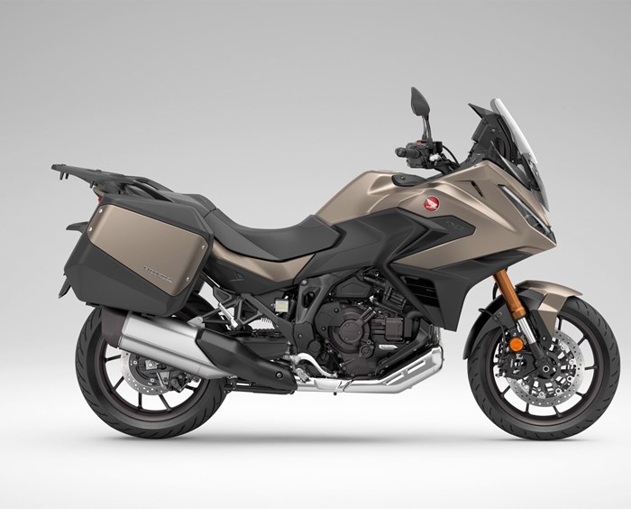Honda NT1100 DCT Electronic Suspension 