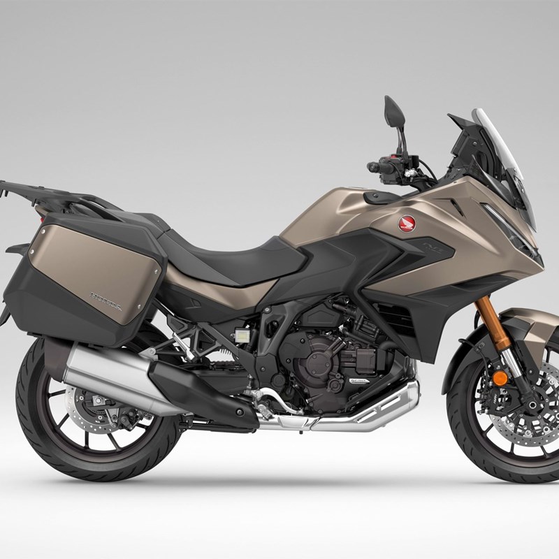 Honda NT1100 DCT Electronic Suspension