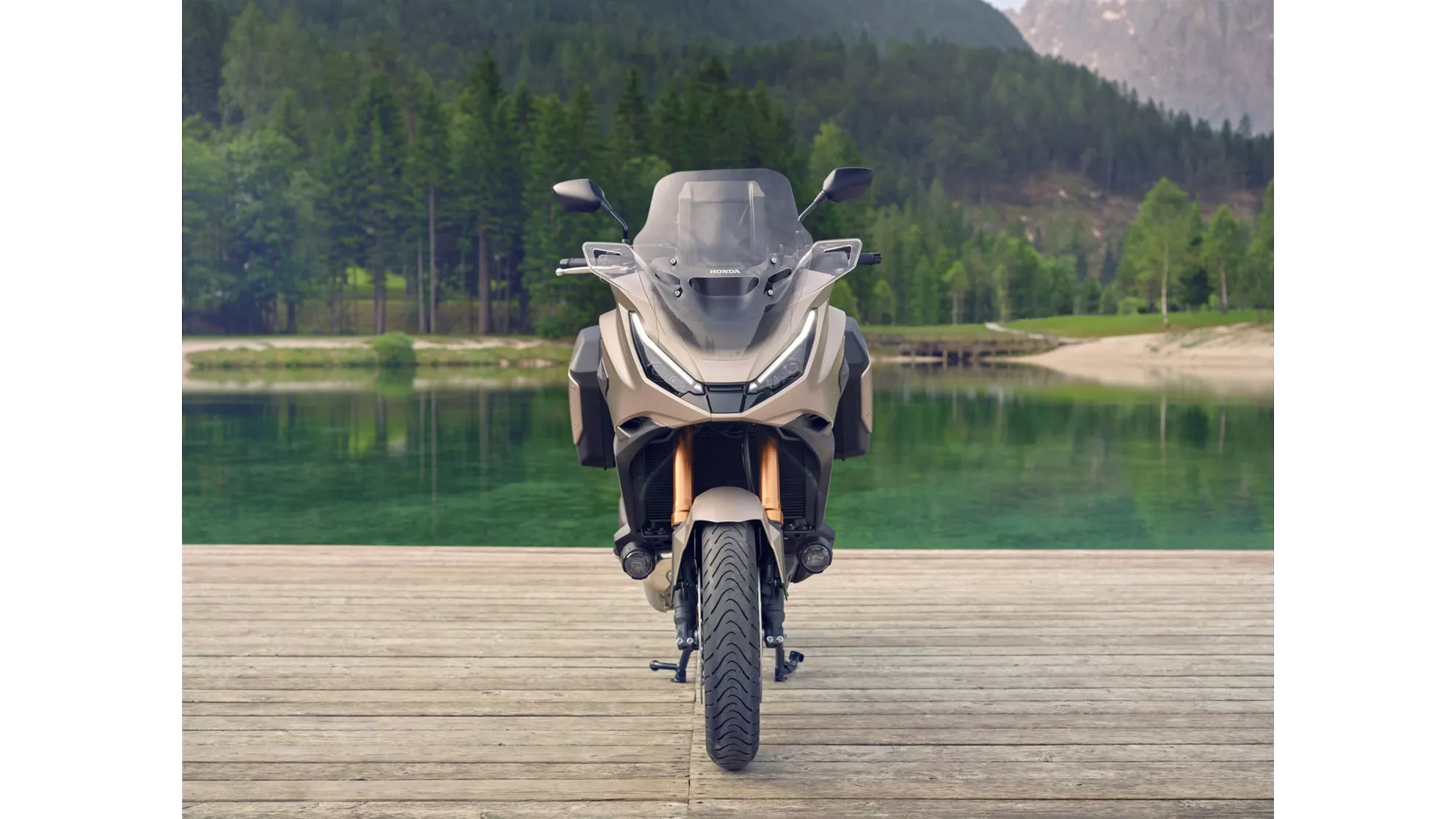 Honda NT1100 DCT Electronic Suspension 2025 - Image 104 Honda NT1100 DCT Electronic Suspension 2025 - Image 104