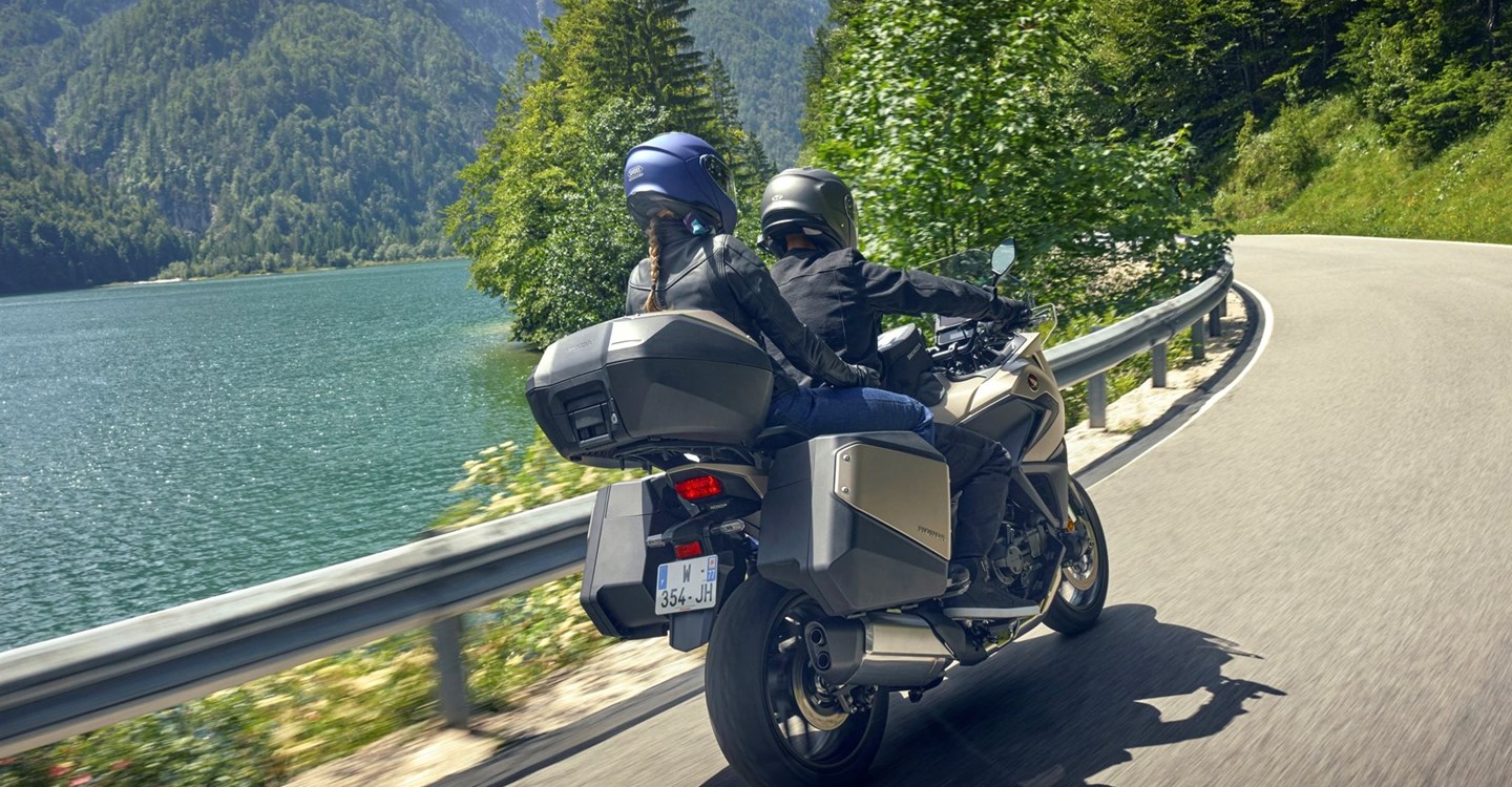 Honda NT1100 DCT Electronic Suspension