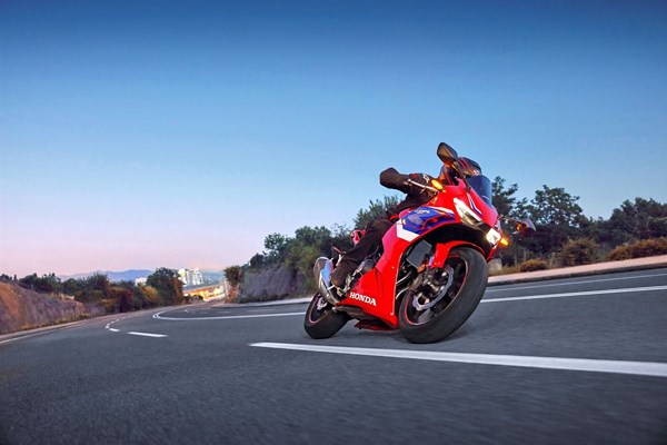 Honda CBR500R () - Bild 2