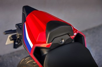 Honda CBR500R 2025 - Bild 14 Honda CBR500R 2025 - Bild 14