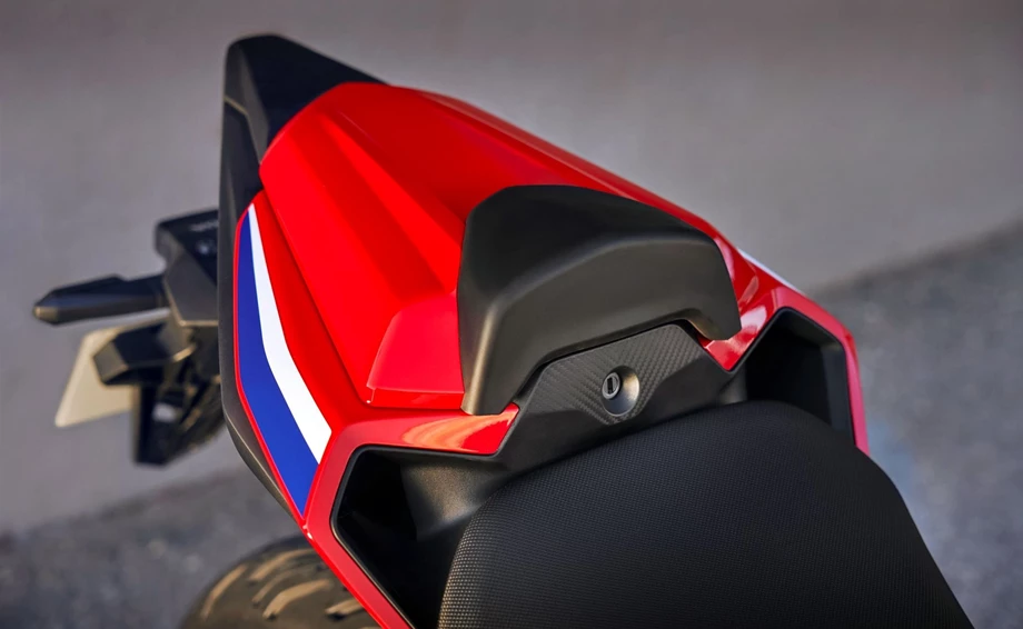 Honda CBR500R Bild 13: Honda CBR500R