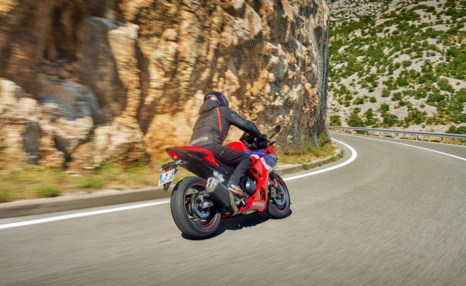 Honda CBR500R Bild 22: Honda CBR500R