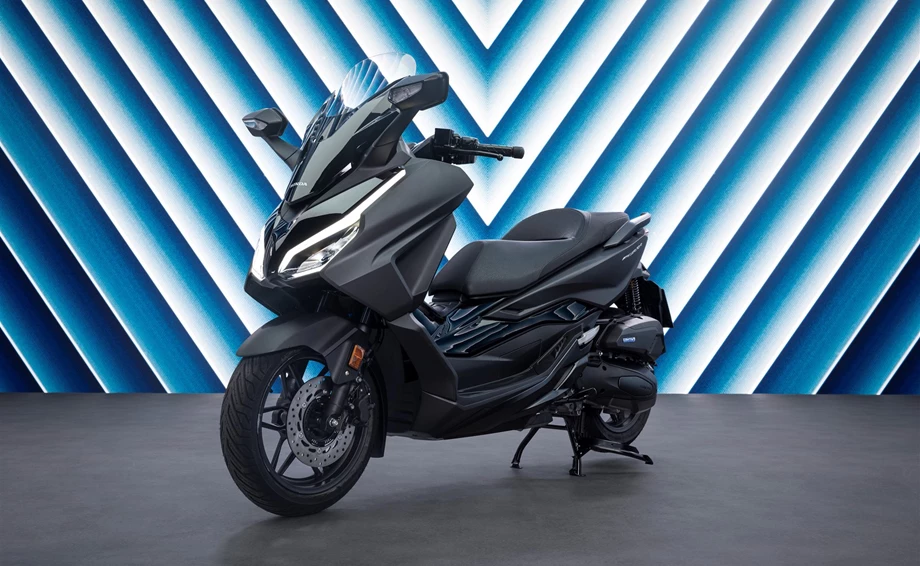 Honda Forza 125 Bild 14: Honda Forza 125