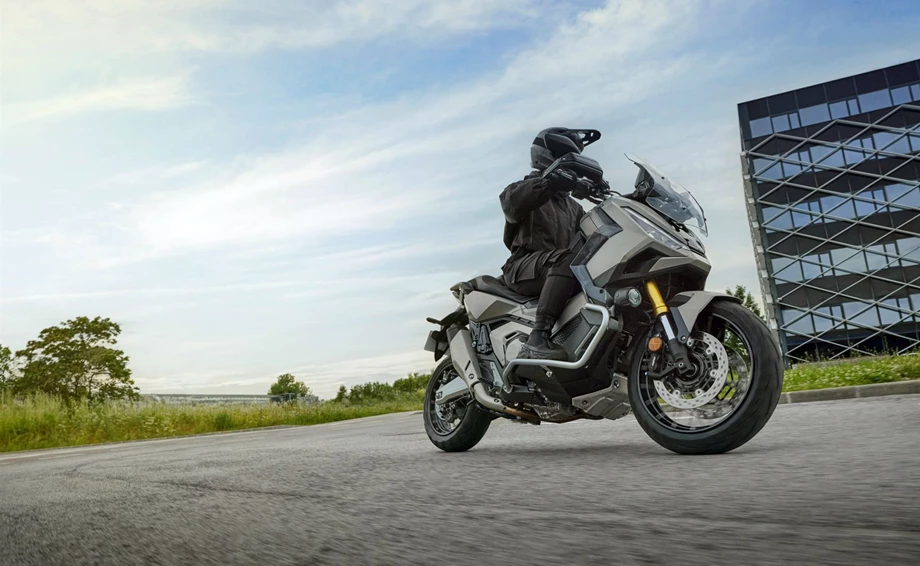 Honda X-ADV Bild 2: Honda X-ADV