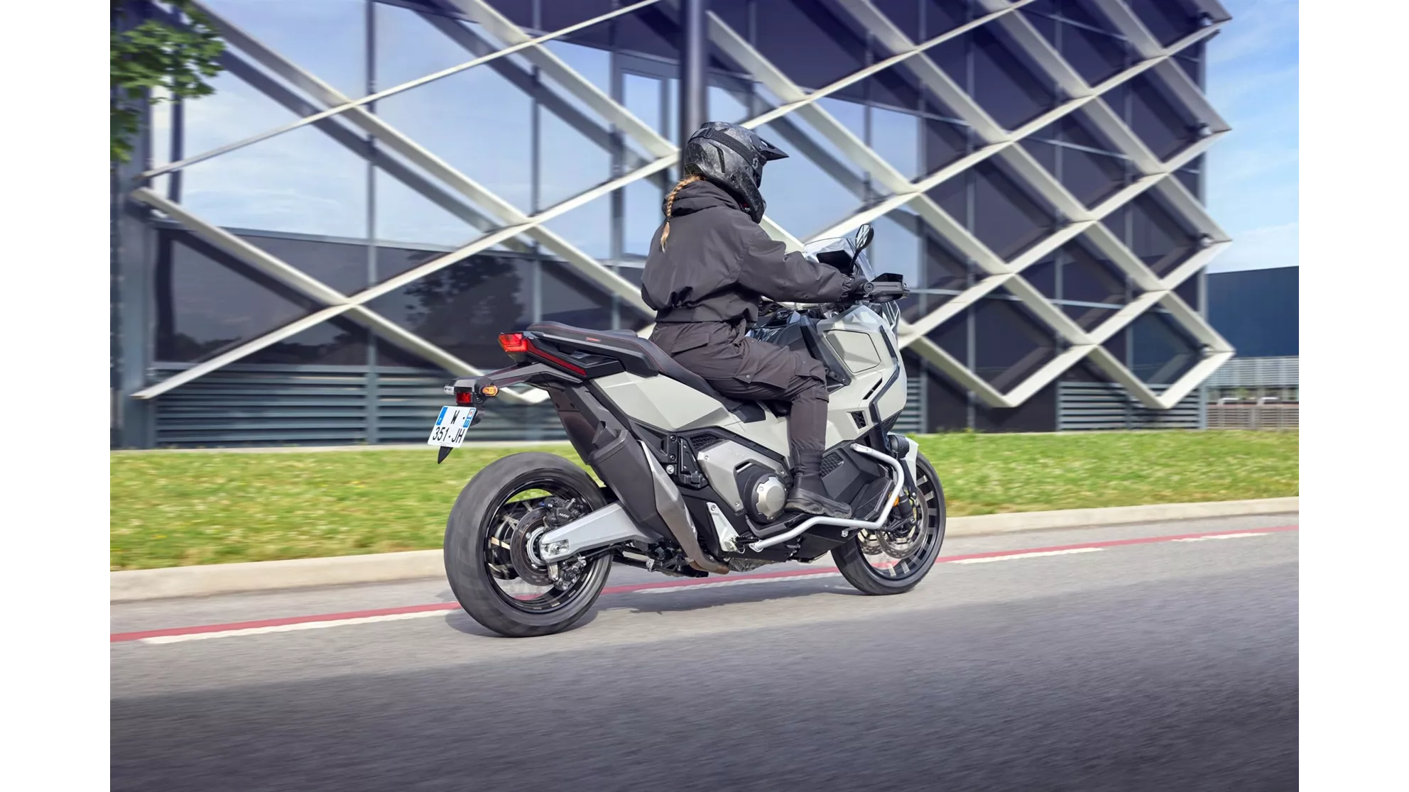 Honda X-ADV 2025 - Image 48 Honda X-ADV 2025 - Image 48