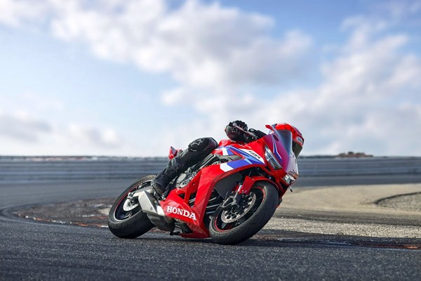 Honda CBR650R () - Bild 2