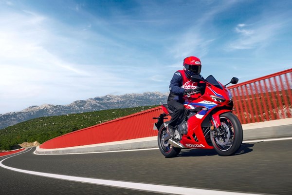 Honda CBR650R () - Bild 8