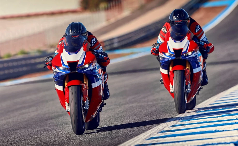 Honda CBR1000RR-R Fireblade SP Bild 26: Honda CBR1000RR-R Fireblade SP