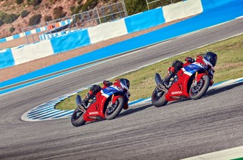 Honda CBR1000RR-R Fireblade SP 2025 - Bild 30 Honda CBR1000RR-R Fireblade SP 2025 - Bild 30