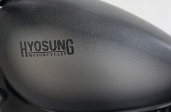 Hyosung GV 300i S Aquila EVO ABS 2025 - Bild 5 Hyosung GV 300i S Aquila EVO ABS 2025 - Bild 5