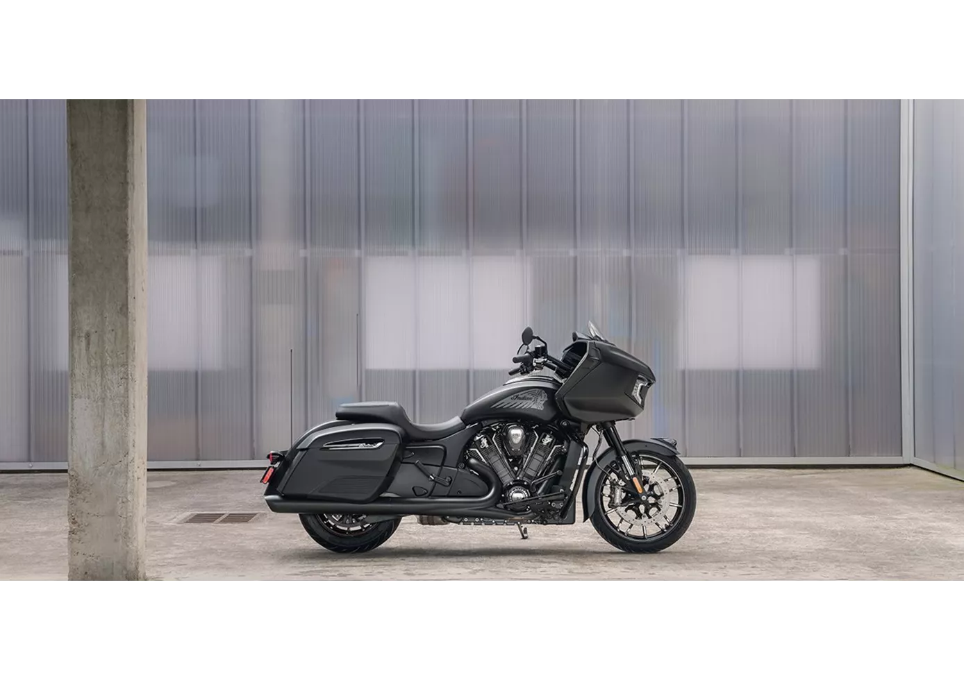 Indian Challenger Dark Horse 2025 Indian Challenger Dark Horse 2025