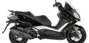 Vespa Primavera 125 S 2024 vs Kymco New Downtown 125i ABS 2025