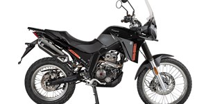 Malaguti Dune 125 2021 vs Malaguti Dune 125 X Black Edition 2025