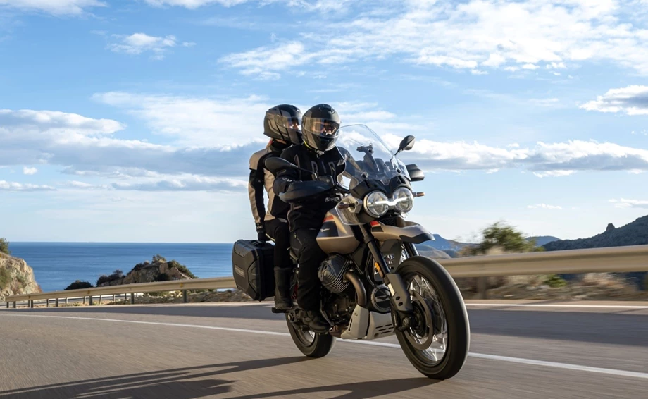 Moto Guzzi V85 TT Travel Bild 2: Moto Guzzi V85 TT Travel