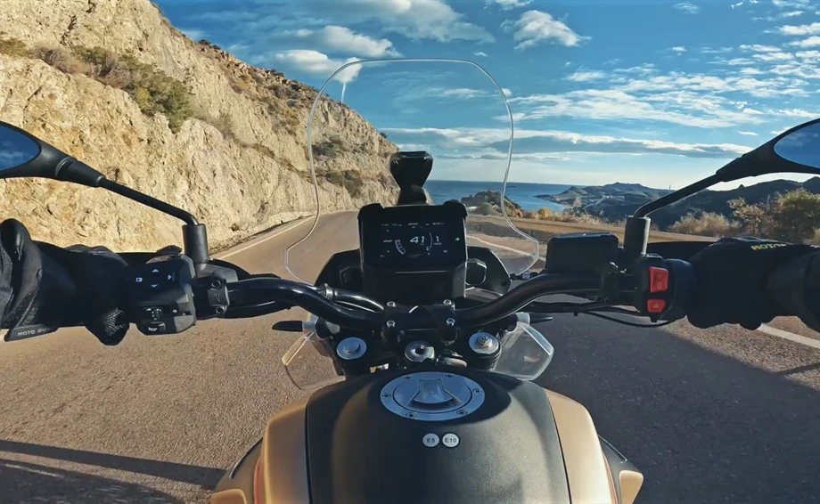 Moto Guzzi V85 TT Travel Bild 11: Moto Guzzi V85 TT Travel