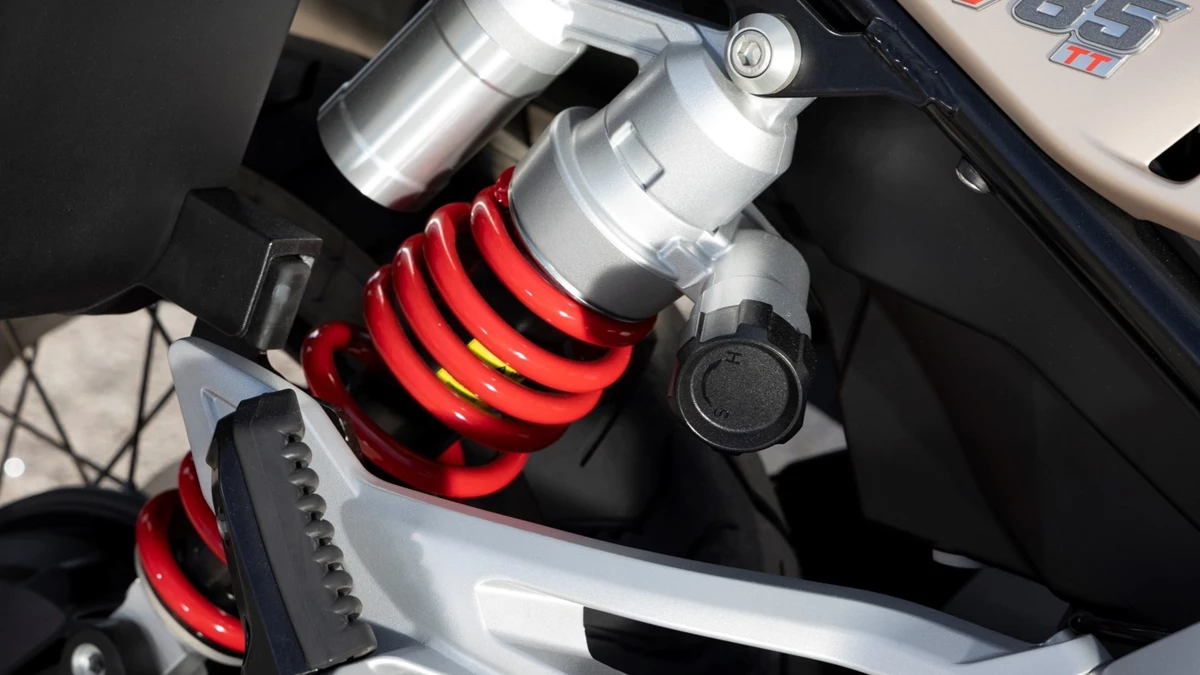 Moto Guzzi V85 TT Travel Bild 12: Moto Guzzi V85 TT Travel