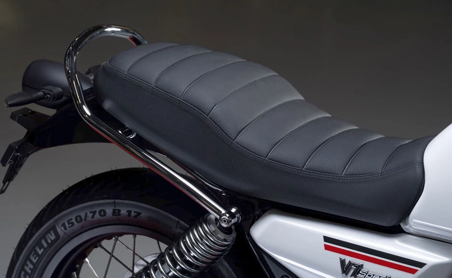 Moto Guzzi V7 Special Bild 3: Moto Guzzi V7 Special