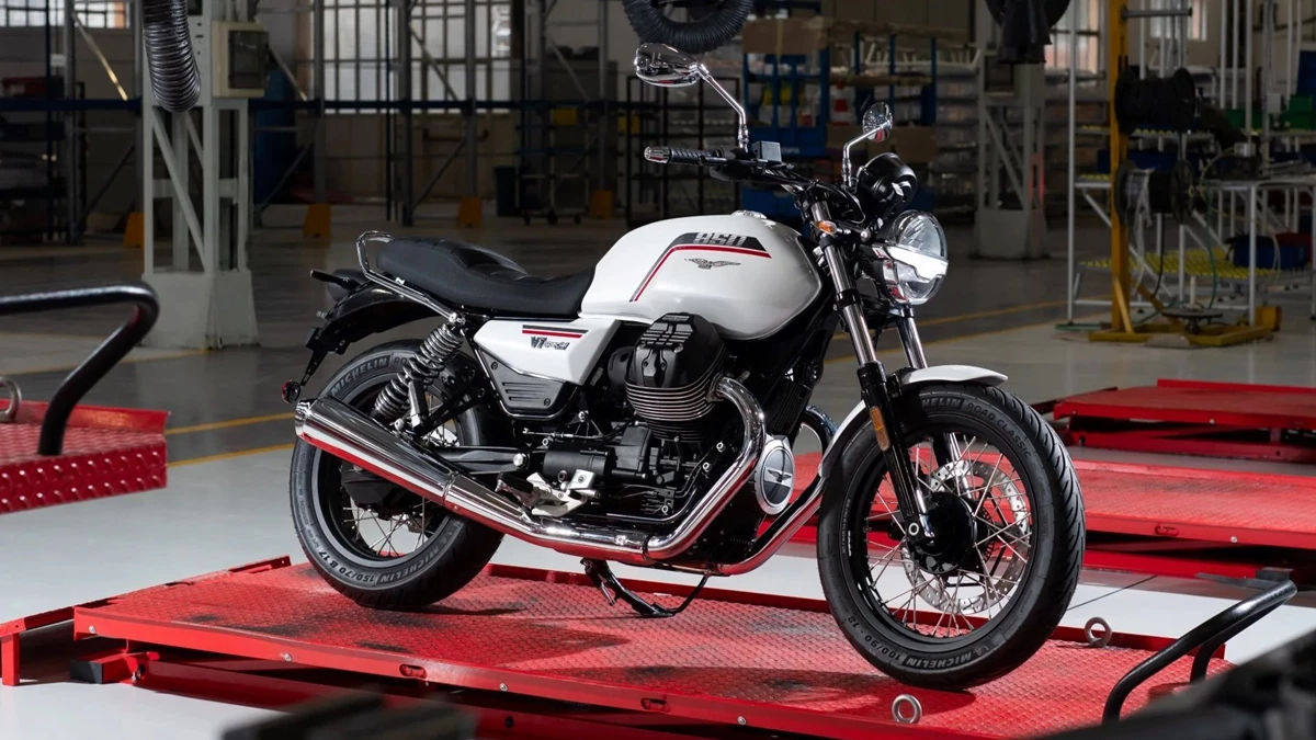 Moto Guzzi V7 Special Bild 2: Moto Guzzi V7 Special