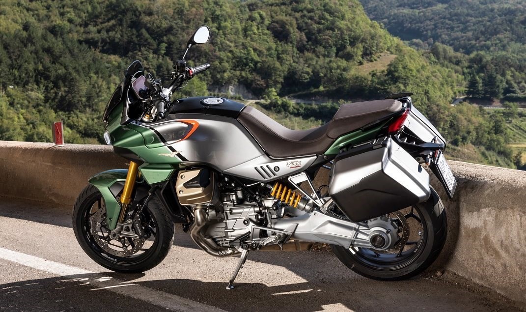 Moto Guzzi V100 Mandello S