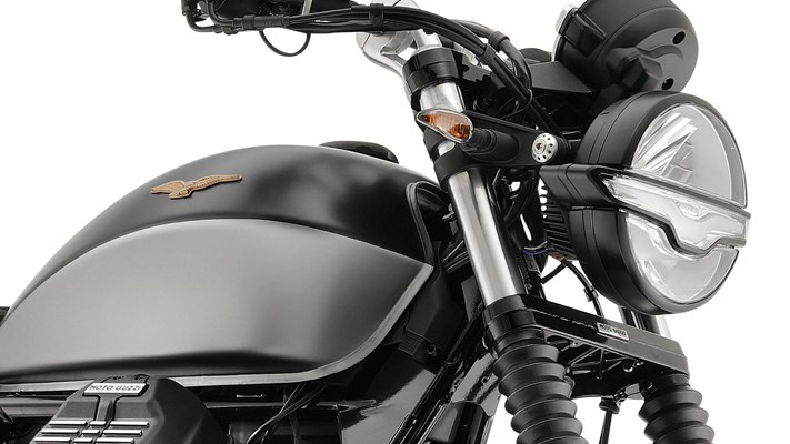 Moto Guzzi V9 Bobber Special Edition () - Bild 6