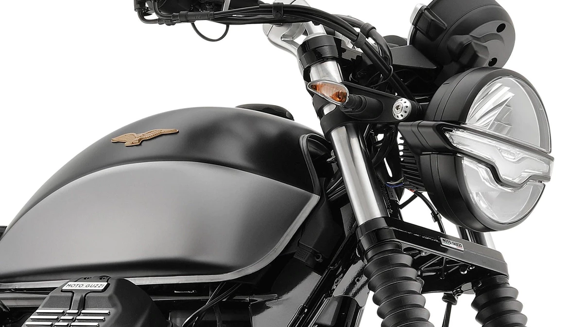 Moto Guzzi V9 Bobber Special Edition Bild 6: Moto Guzzi V9 Bobber Special Edition