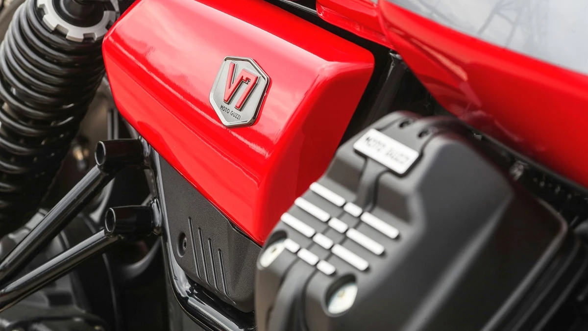 Moto Guzzi V7 Stone Corsa Bild 7: Moto Guzzi V7 Stone Corsa