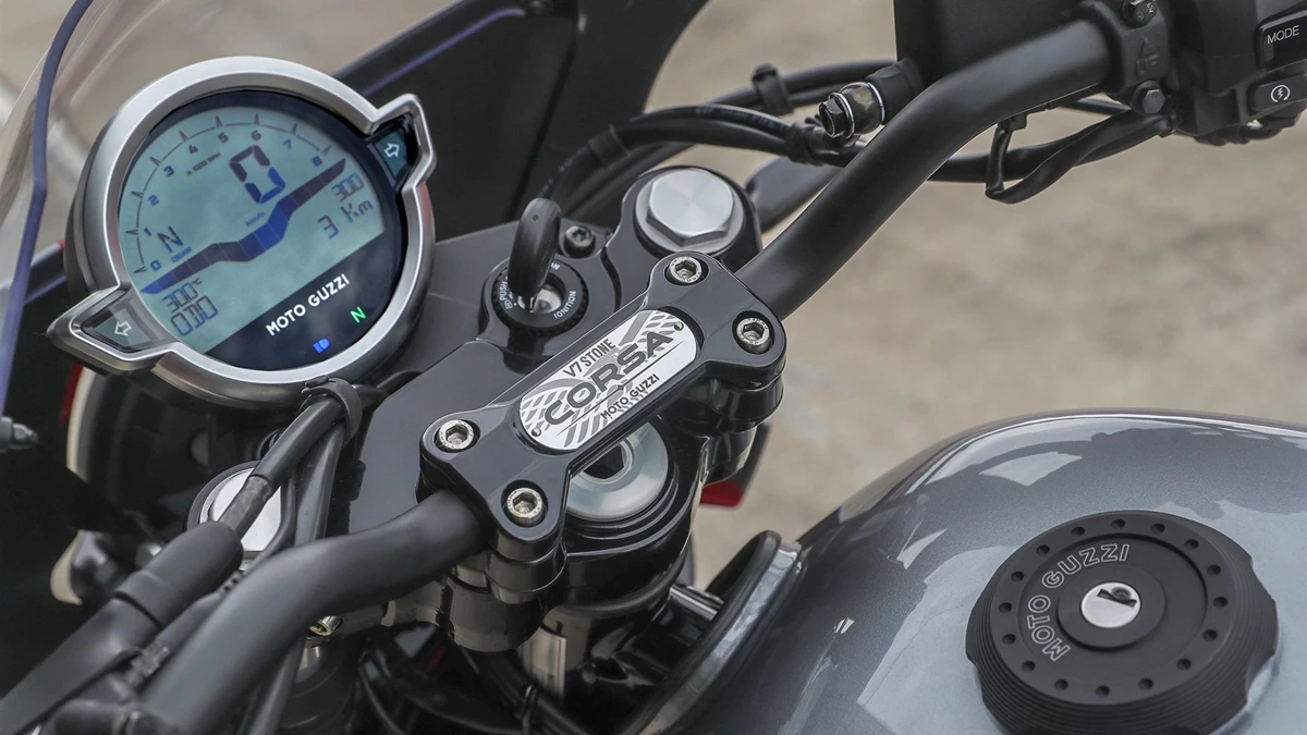 Moto Guzzi V7 Stone Corsa Bild 10: Moto Guzzi V7 Stone Corsa