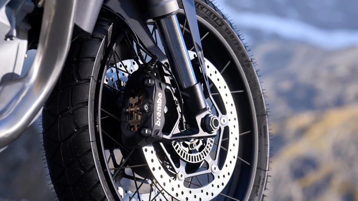 Moto Guzzi Stelvio Bild 3: Moto Guzzi Stelvio
