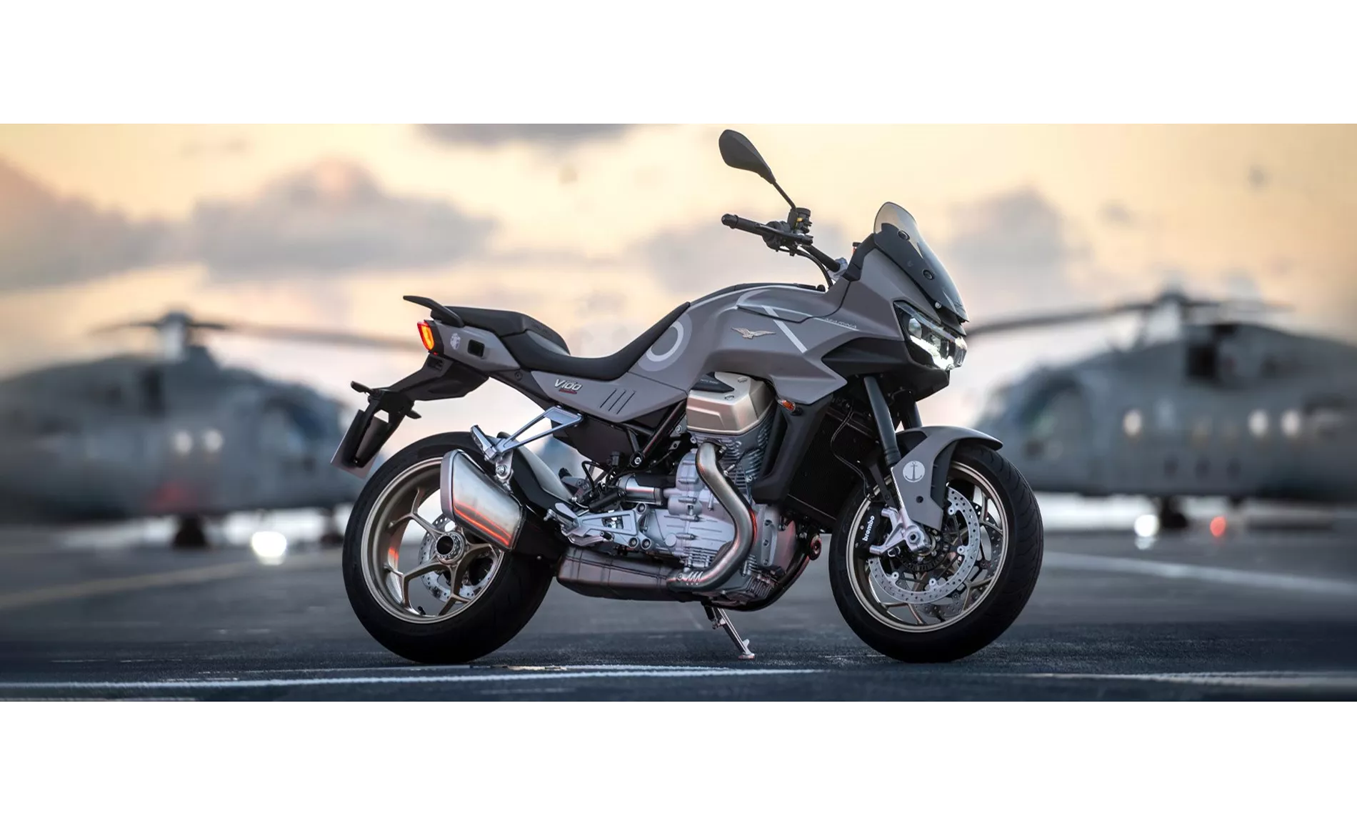 Moto Guzzi V100 Mandello Aviazione Navale 2025 Moto Guzzi V100 Mandello Aviazione Navale 2025