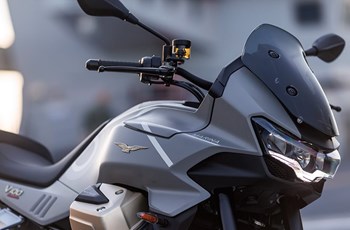 Moto Guzzi V100 Mandello Aviazione Navale 2025 - Bild 6