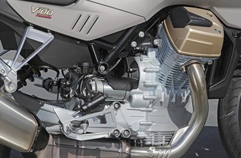 Moto Guzzi V100 Mandello Aviazione Navale 2025 - Bild 9