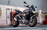 Moto Guzzi V100 Mandello Aviazione Navale 2025 - Bild 14 Moto Guzzi V100 Mandello Aviazione Navale 2025 - Bild 14