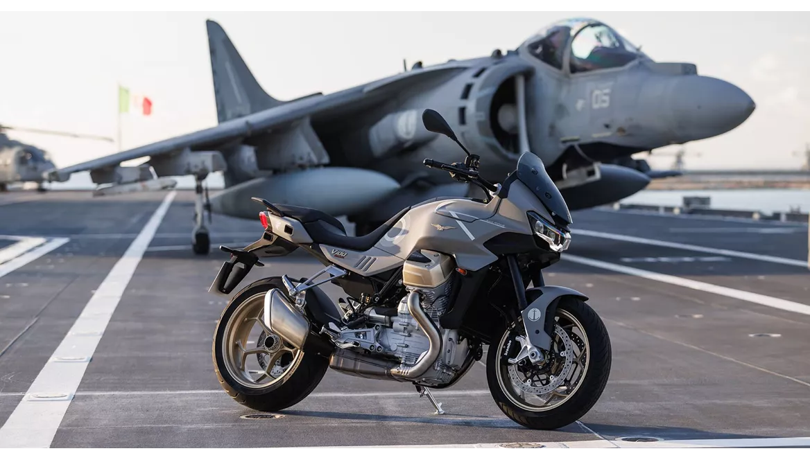 Moto Guzzi V100 Mandello Aviazione Navale 2025 Moto Guzzi V100 Mandello Aviazione Navale 2025