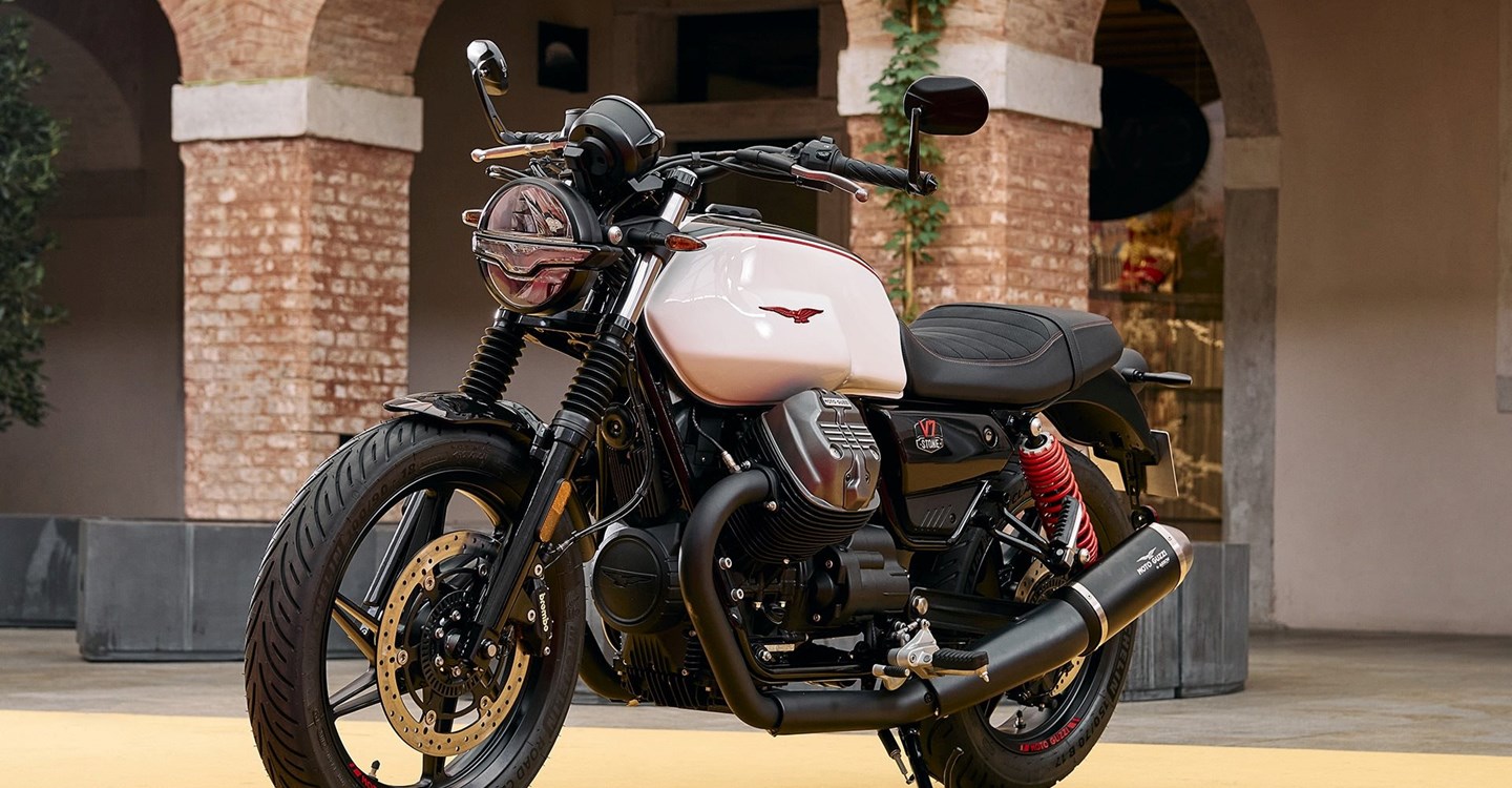 Moto Guzzi V7 Stone Ten