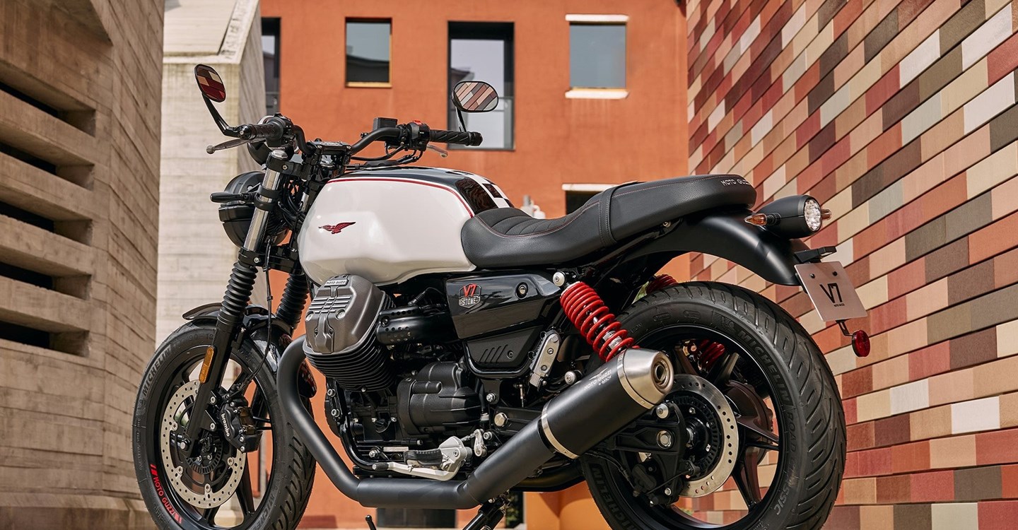 Moto Guzzi V7 Stone Ten