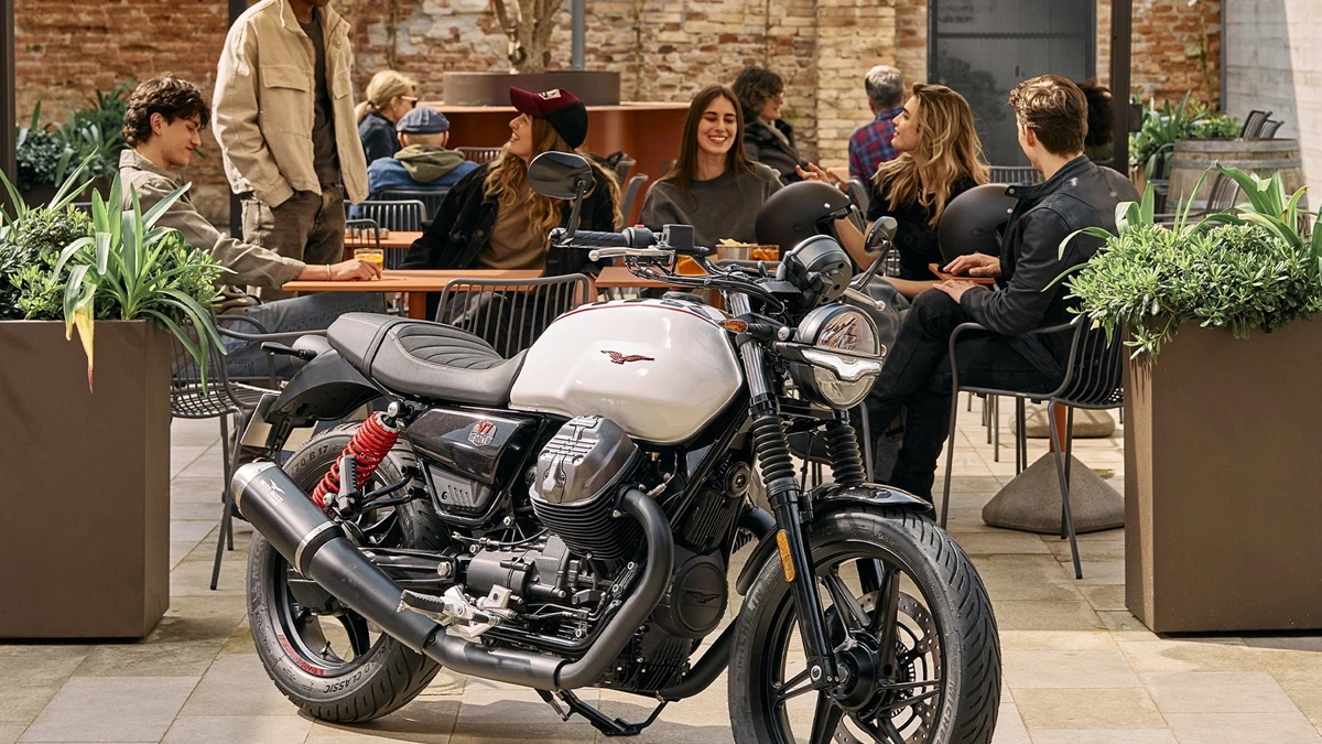 Moto Guzzi V7 Stone Ten Bild 8: Moto Guzzi V7 Stone Ten