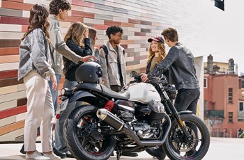 Moto Guzzi V7 Stone Ten 2025 - Bild 10